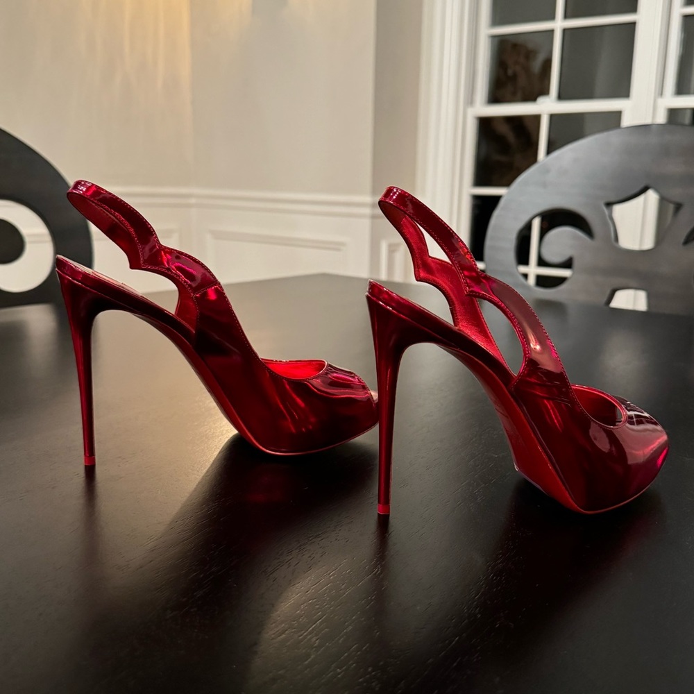 Christian Louboutin Hot Chick 100 Patent Leather Slings Red